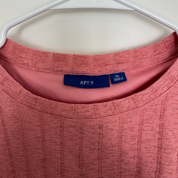 Apt. 9 Coral Textured Short Sleeve Top - Picture 2 of 4